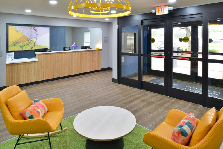 Public Area 2, Spark by Hilton Dallas Medical District Love Field, Dallas