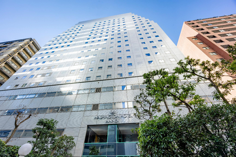 Exterior 1