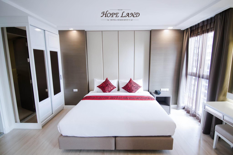 Bedroom 23