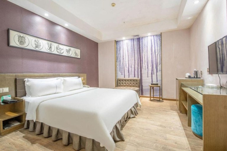 Bedroom 16