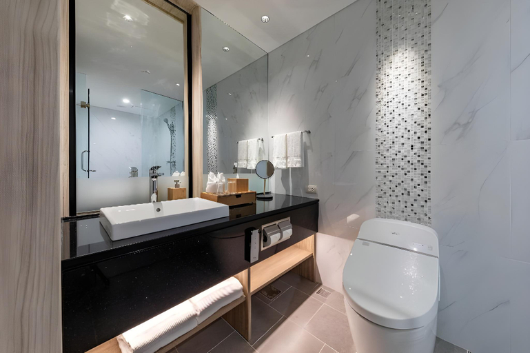 Bathroom 19