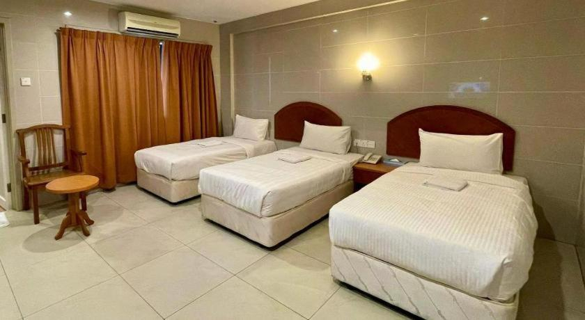 WW Hotel Ipoh Room Type - Triple Single Room