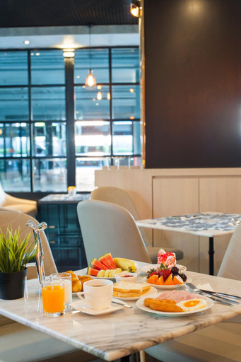 Restaurant 5
