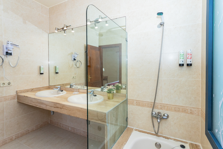 Bathroom 3, Villas Susaeta, Las Palmas
