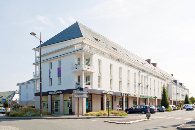 Exterior & Views 2, BRIT HOTEL Confort Lannion Centre Gare, Côtes-d'Armor