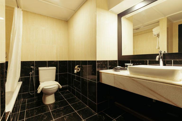 Bathroom 4