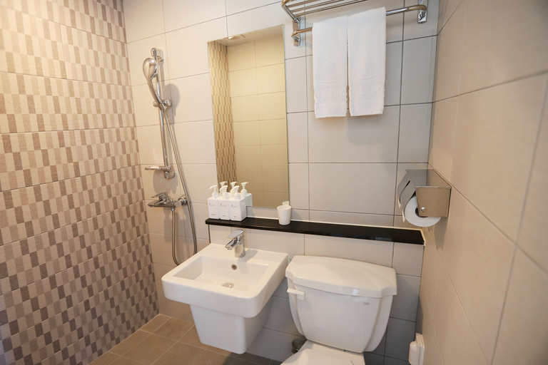 Bathroom 2