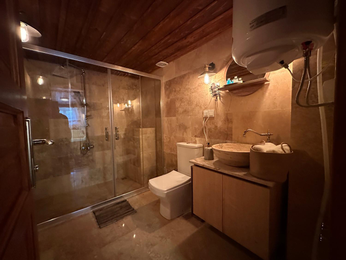 Bathroom 2, Cirkince Konak Sirince, Selçuk