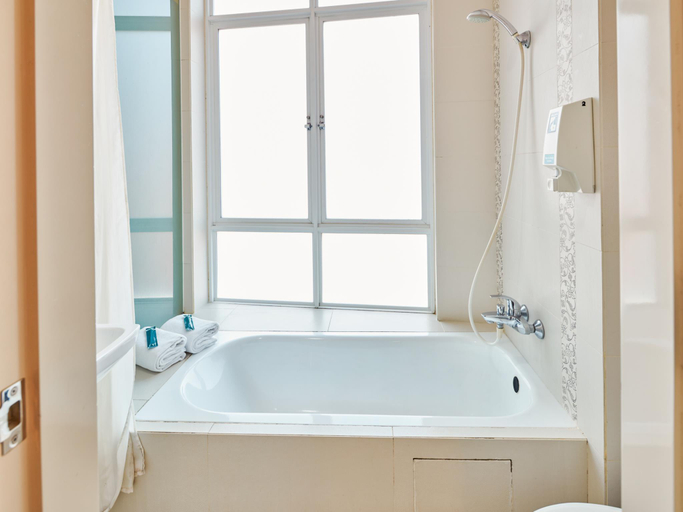 Bathroom 27