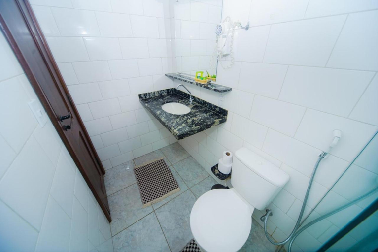 Bathroom 3