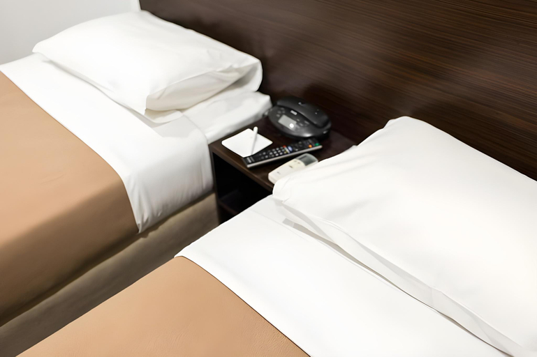 Bedroom 12