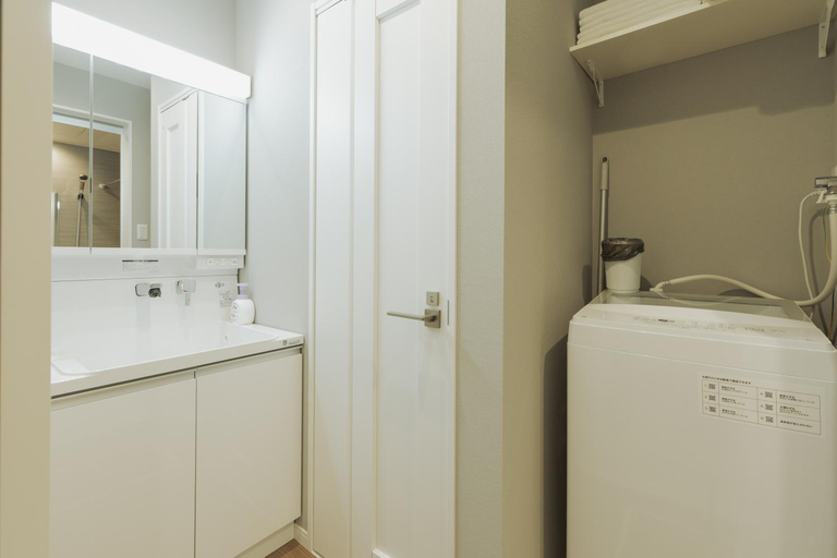 Bathroom 2, JS暁宅-水の月 星の語 mizunotuki hoshinogo, Osaka