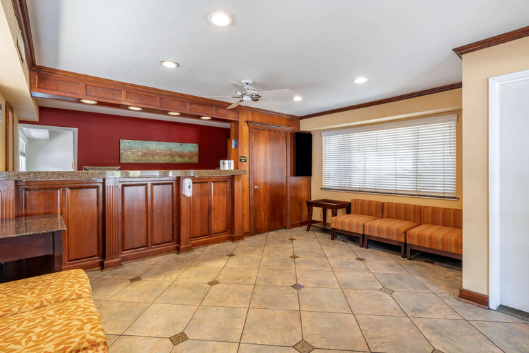 Public Area 3, Best Western Town House Lodge, Stanislaus