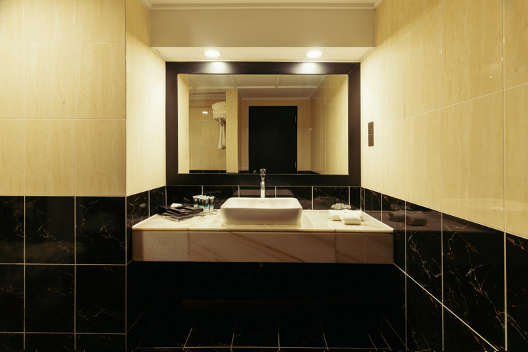 Bathroom 4