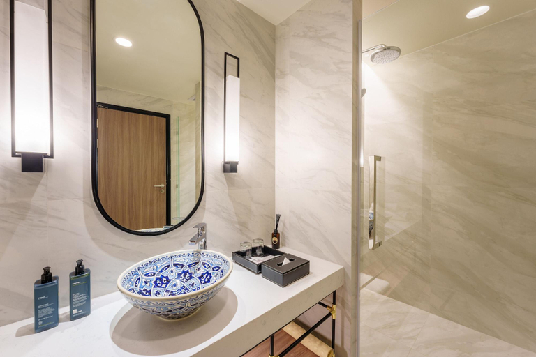 Bathroom 5, Somerset Pattaya, Bang Lamung