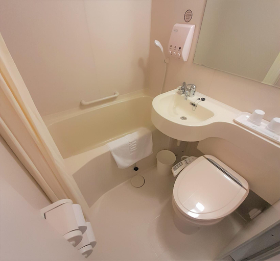 Bathroom 4, Toyoko Inn Busan Station 1, Dong