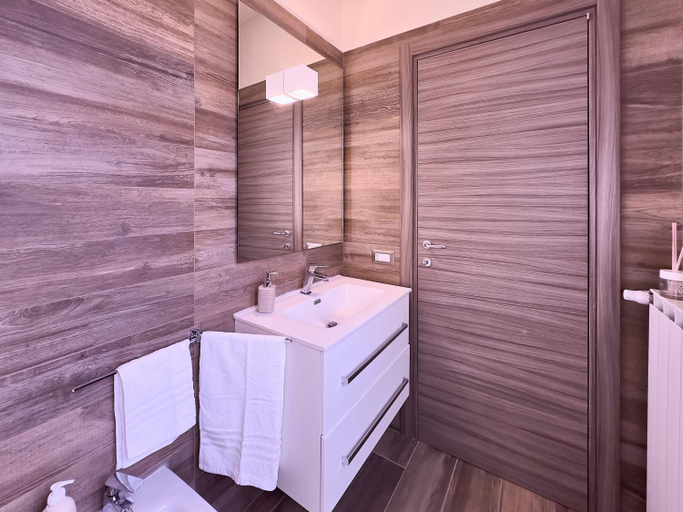 Bathroom 3, Villa Roby - Examotage Rooms, Bari