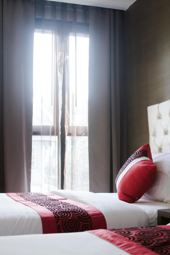 Bedroom 8