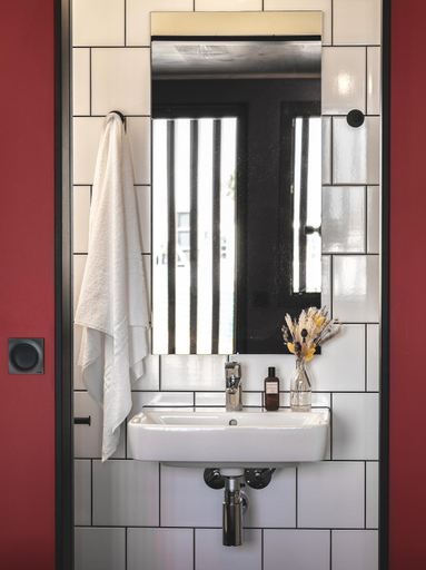 Bathroom 4, Eklo Hotels Paris Marne La Vallée, Seine-et-Marne