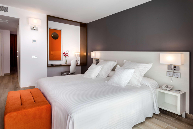 Bedroom 3, Barcelo Corralejo Sands, Las Palmas