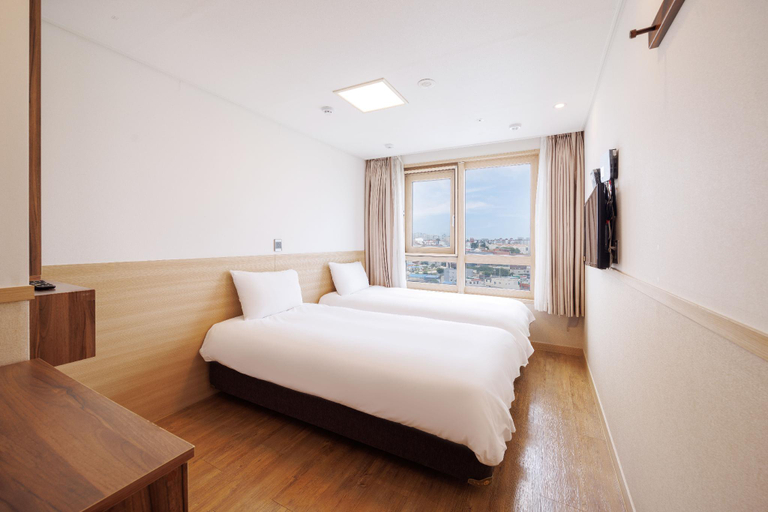 Bedroom 17