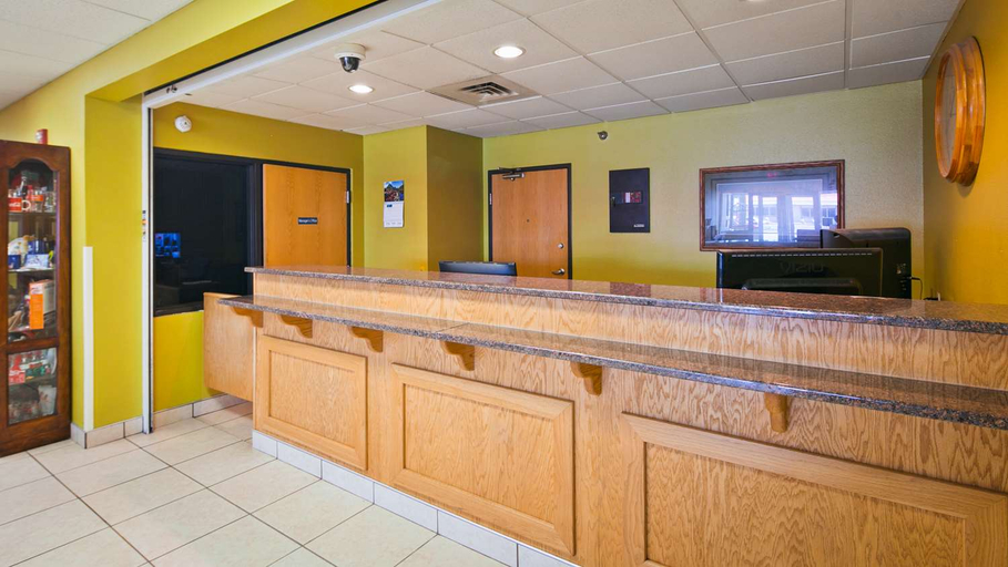Public Area, Baymont by Wyndham Huron SD, Beadle