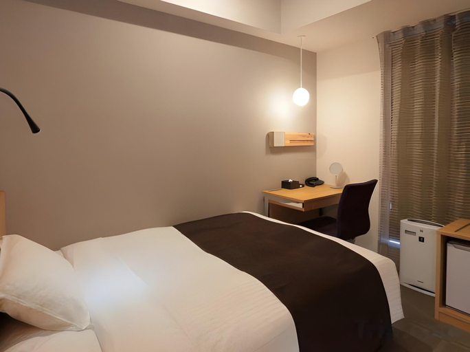 Bedroom 12