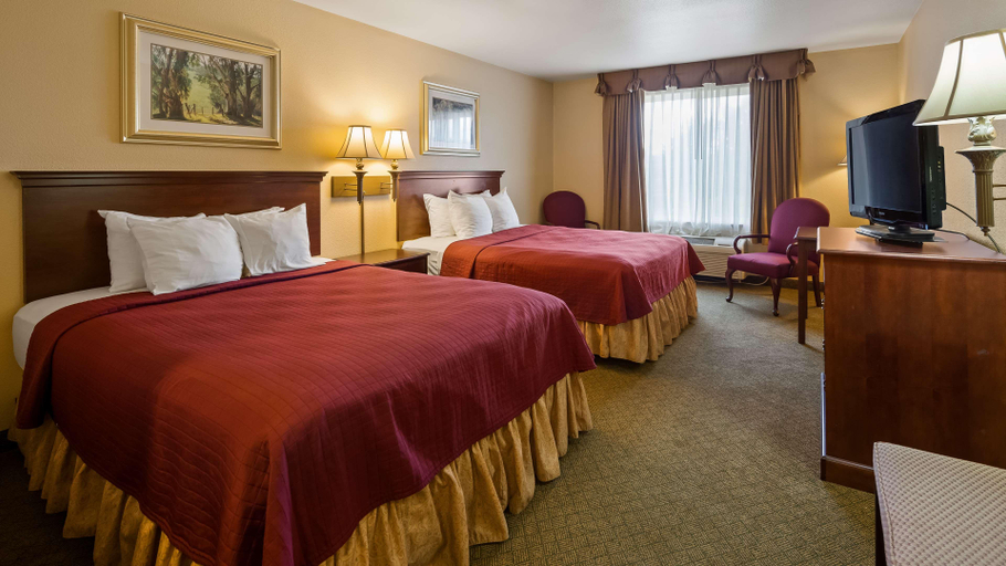 Bedroom 4, Best Western Penn-Ohio Inn & Suites, Trumbull