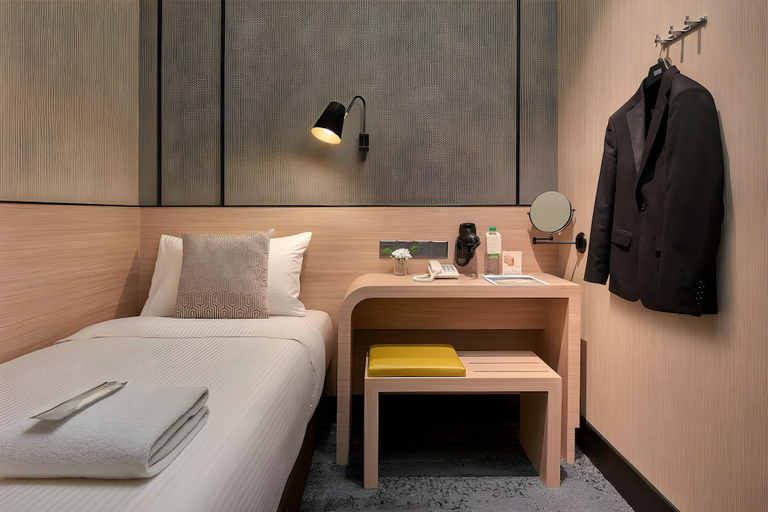 Bedroom, Aerotel Kuala Lumpur (Airport Hotel) - Gateway@KLIA2, Sepang
