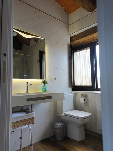Bathroom 3, Casa Os Prados da Albela, Lugo