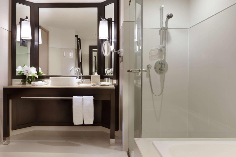 Bathroom 7