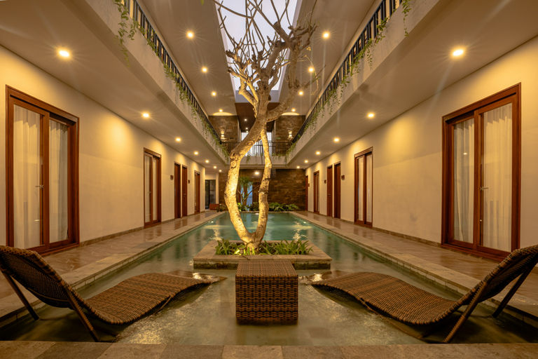 Others 2, Miles Coliving, Badung