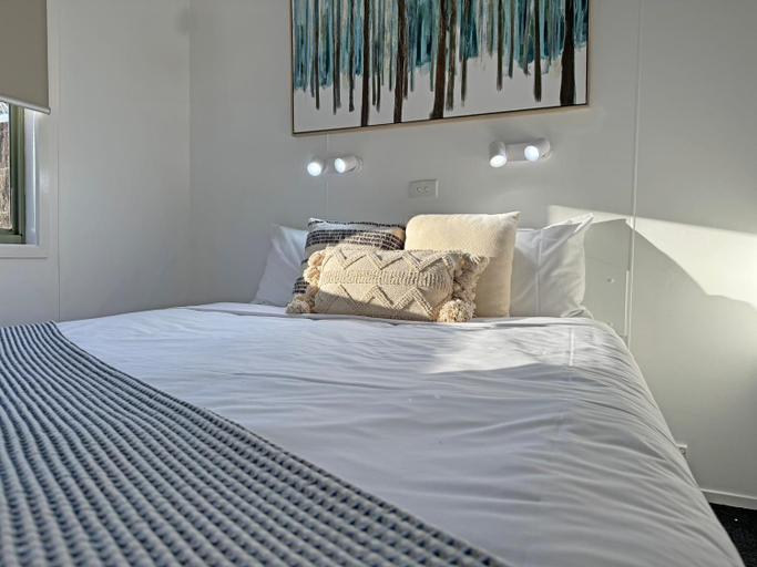 Bedroom 3, Tasman Holiday Parks - South Bright, Alpine - East