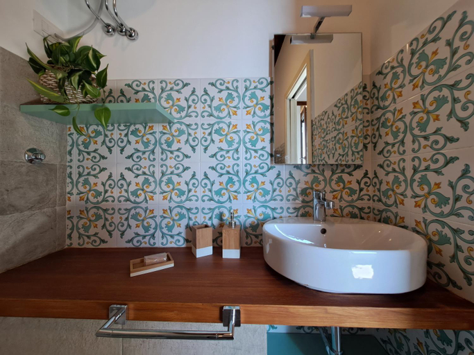 Bathroom 3, Antico Casolare - Trekking lovers vacation homes with splendid views, Salerno