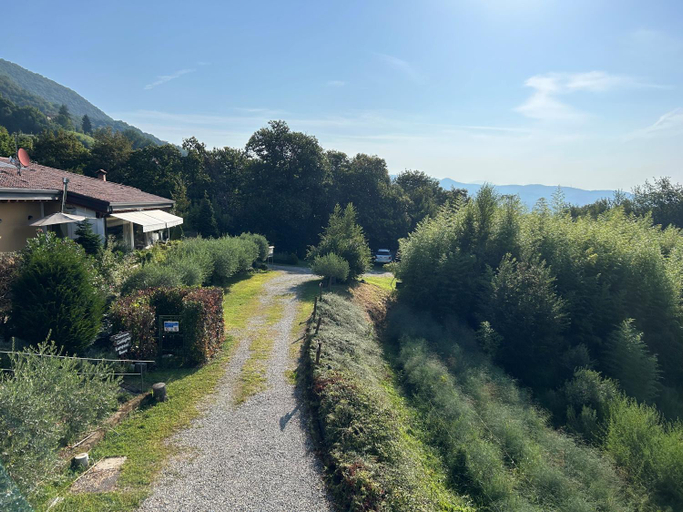 Others 2, b&b alrobale, Bergamo