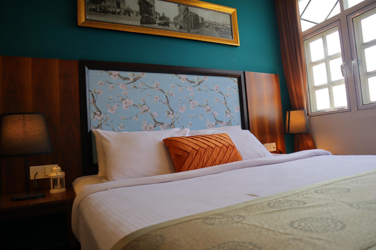 Bedroom 8