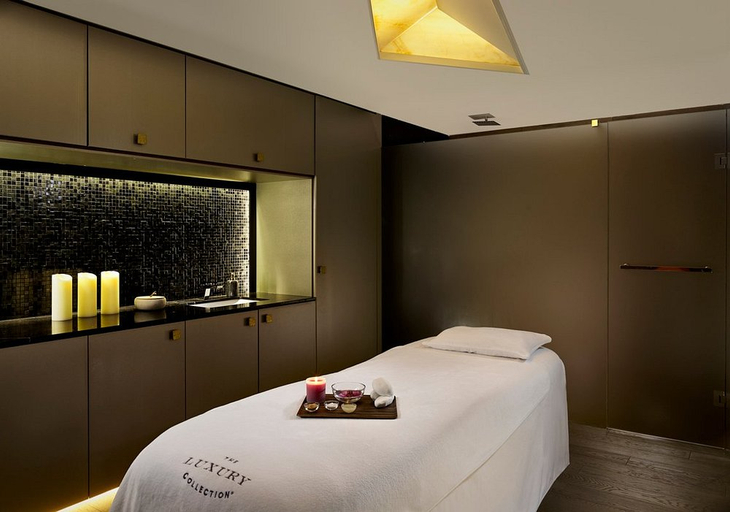 Bedroom, The Alexander, A Luxury Collection Hotel, Yerevan, Yerevan