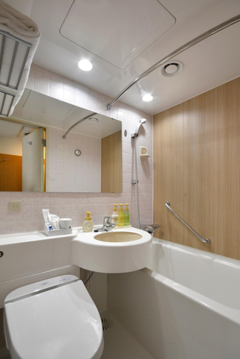 Bathroom 9