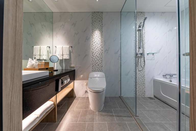 Bathroom 21