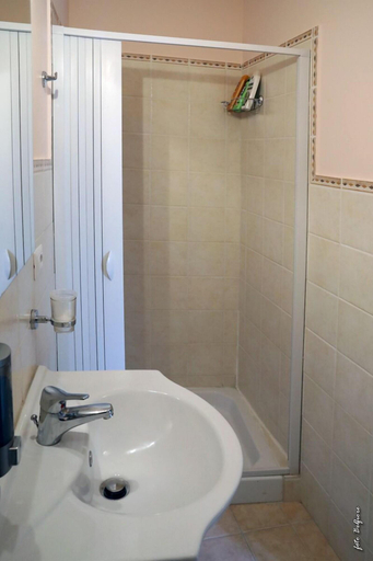 Bathroom 4, San Nicolò Holiday home, Messina