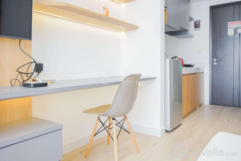 Others 2, Simply and Modern Studio at Casa de Parco Apartment By Travelio, Tangerang