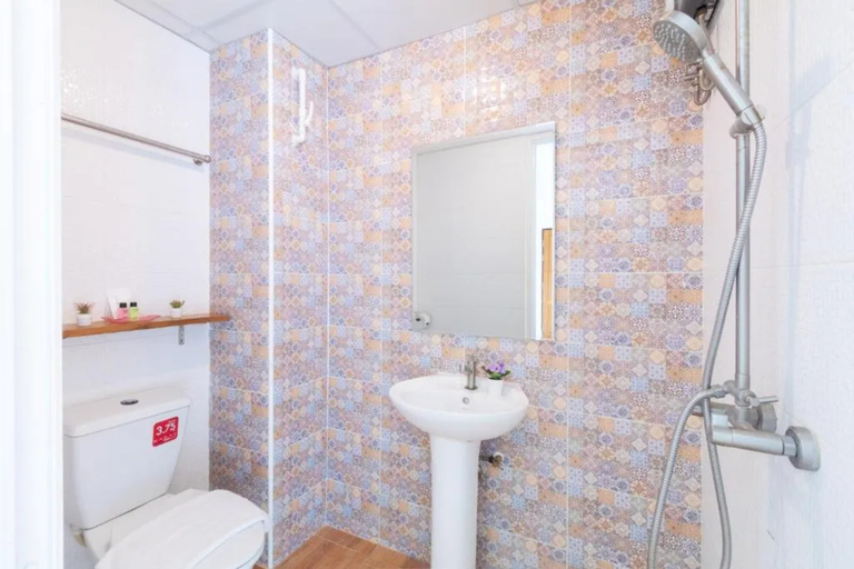 Bathroom 5, Sweetloft Hotel Don Muang, Don Muang
