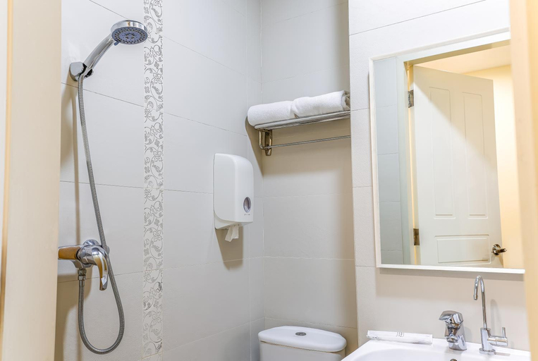 Bathroom 3