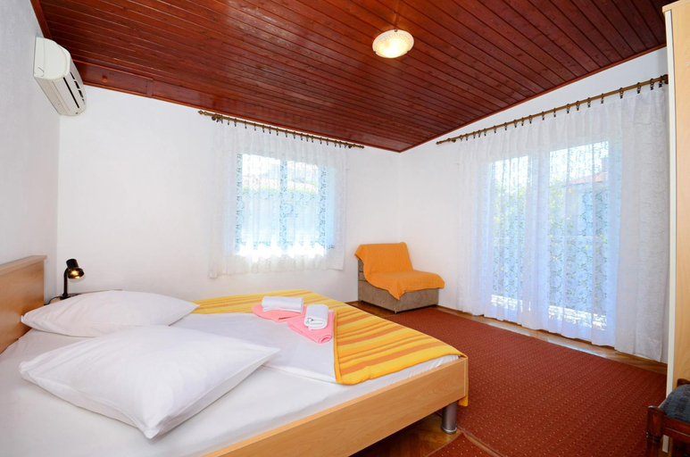 Others 5, Apartments Josko, Makarska
