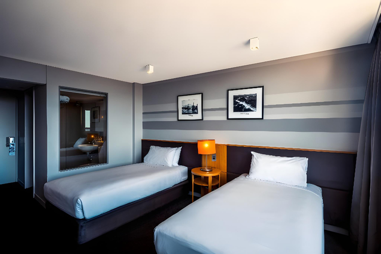 Bedroom 24