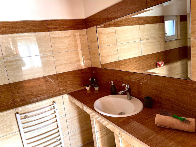 Bathroom, Apartments Ve dvore, Vsetín