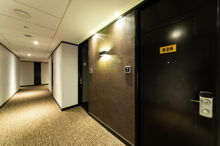 Public Area 5, Hotel Royal Queens, Singapore