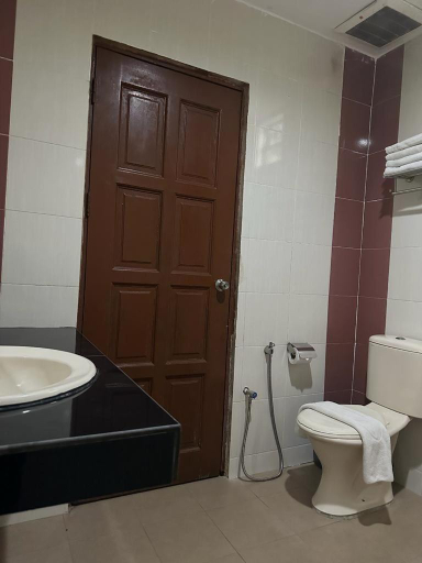 Bathroom 14