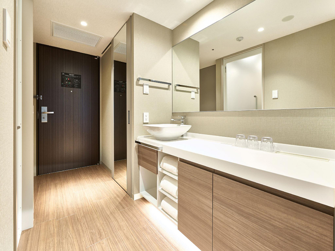 Bathroom 14