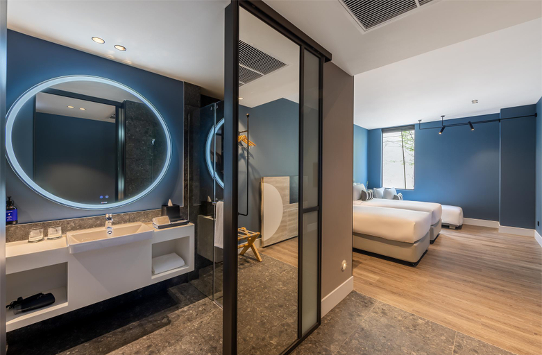Bedroom 12